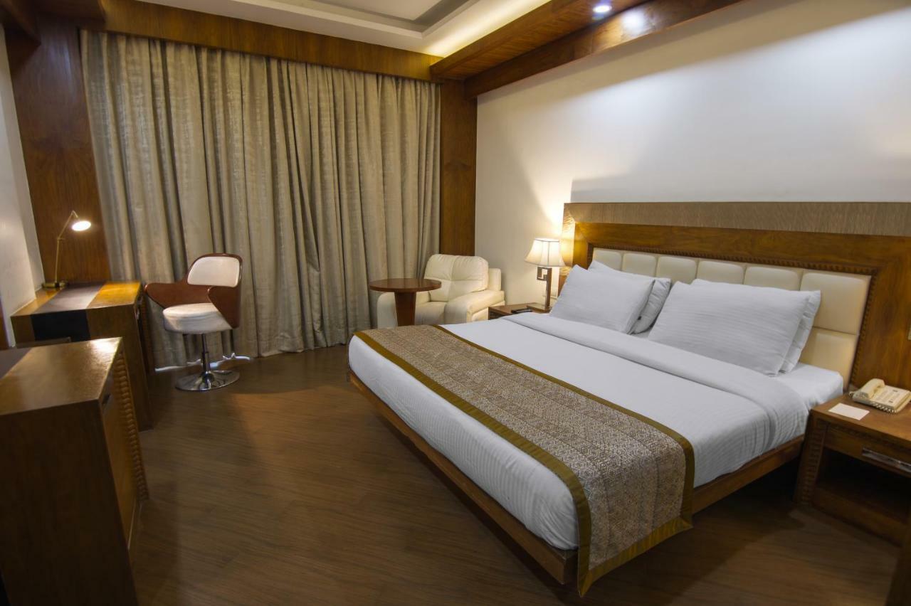 Grand Imperial Resort Mussoorie Exterior photo